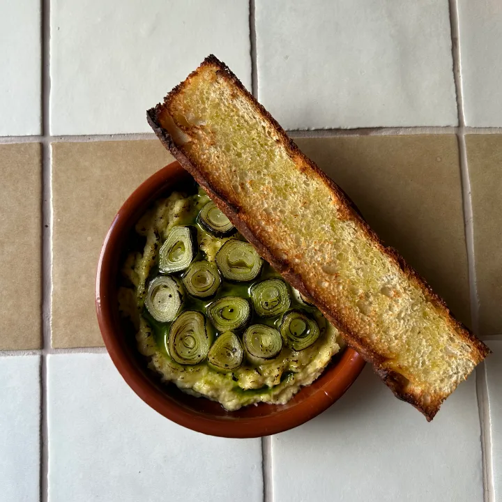 Green onion hummus