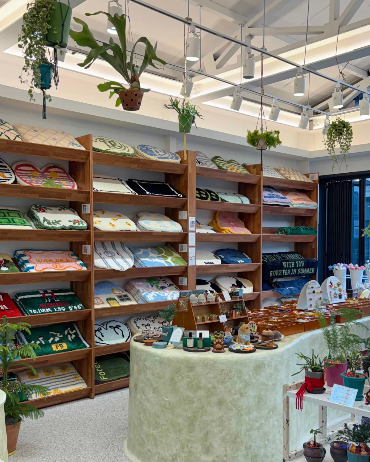 PAPER GARDEN（ペーパーガーデン）聖水店